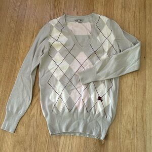 BNWOT gorgeous cashmere Burberry sweater